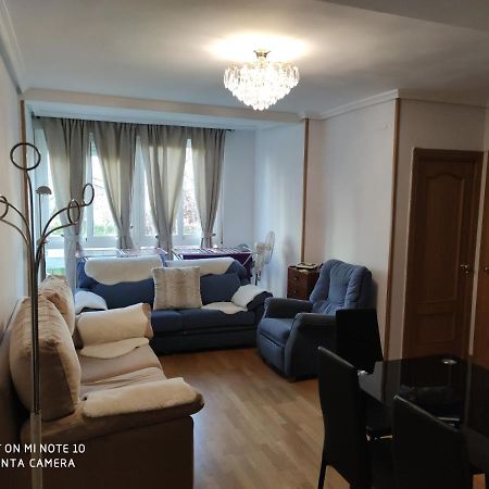 Habitacion Jc Мадрид Екстериор снимка