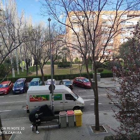 Habitacion Jc Мадрид Екстериор снимка