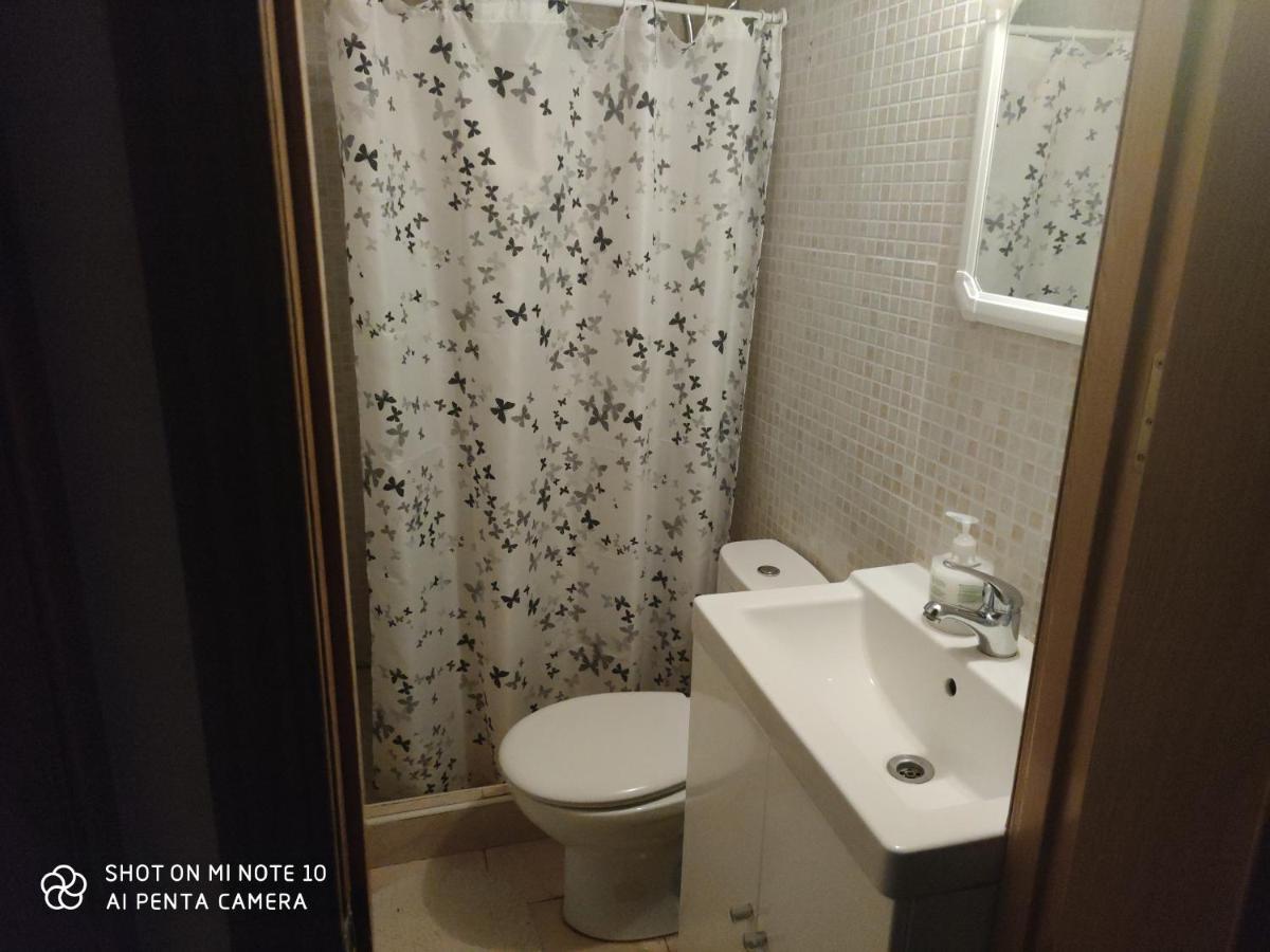 Habitacion Jc Мадрид Екстериор снимка