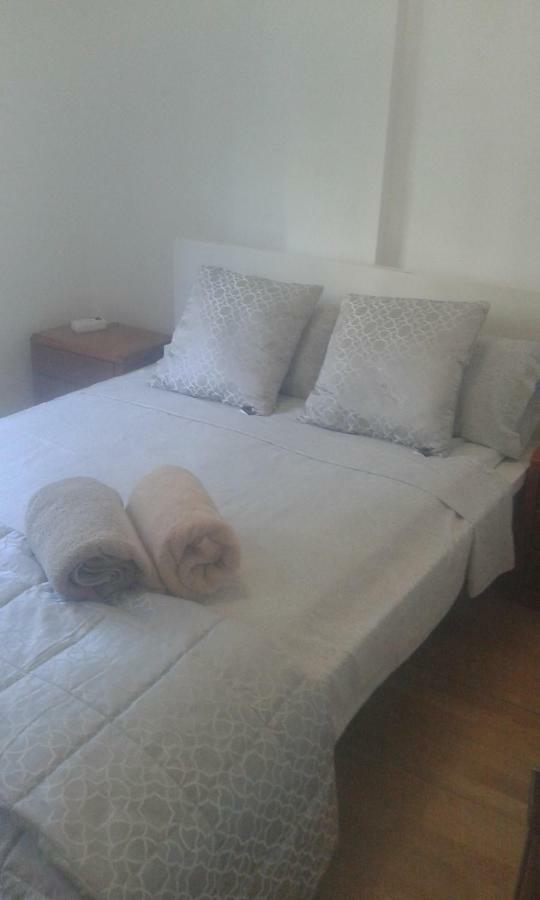 Habitacion Jc Мадрид Екстериор снимка
